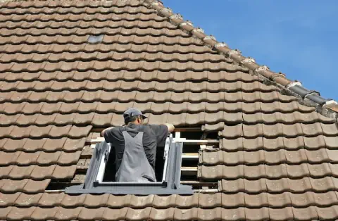 Pose de velux - Saint-Fraimbault